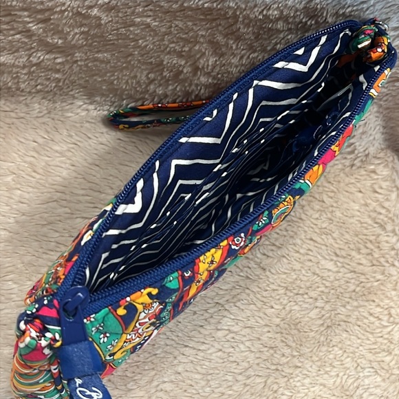 VERA BRADLEY Venetian Paisley Push Lock Wristlet - Picture 7 of 14
